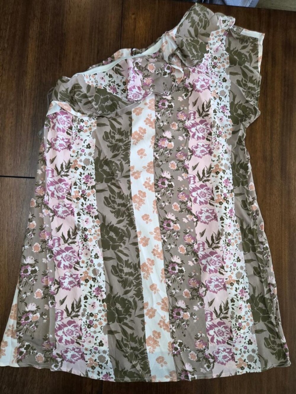 floral_striped one-shoulder
